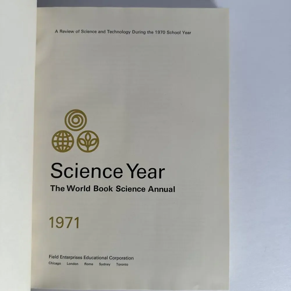 Vintage Science Year The World Book Science Annual 1971 Excellent Condition